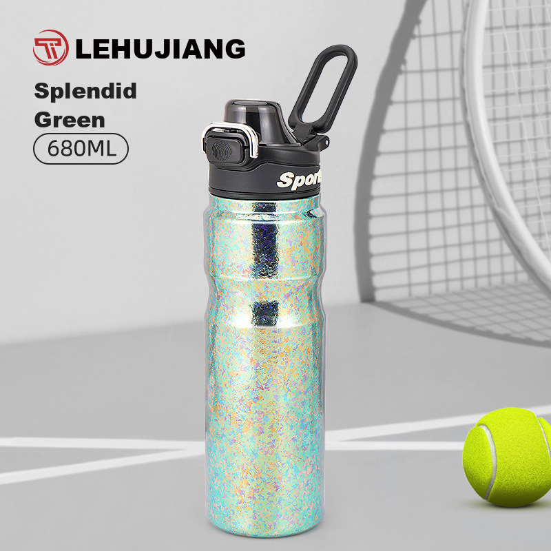 Wholesale Titanium Sports Water Bottle 680ml Light Green Crystal Grain for Rowing Club Kit Rooms and Ski Fitness Studios