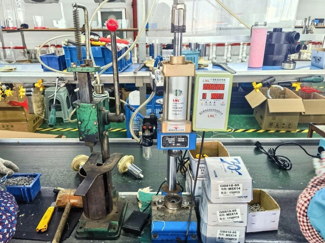 Aquarium equipment production line 1